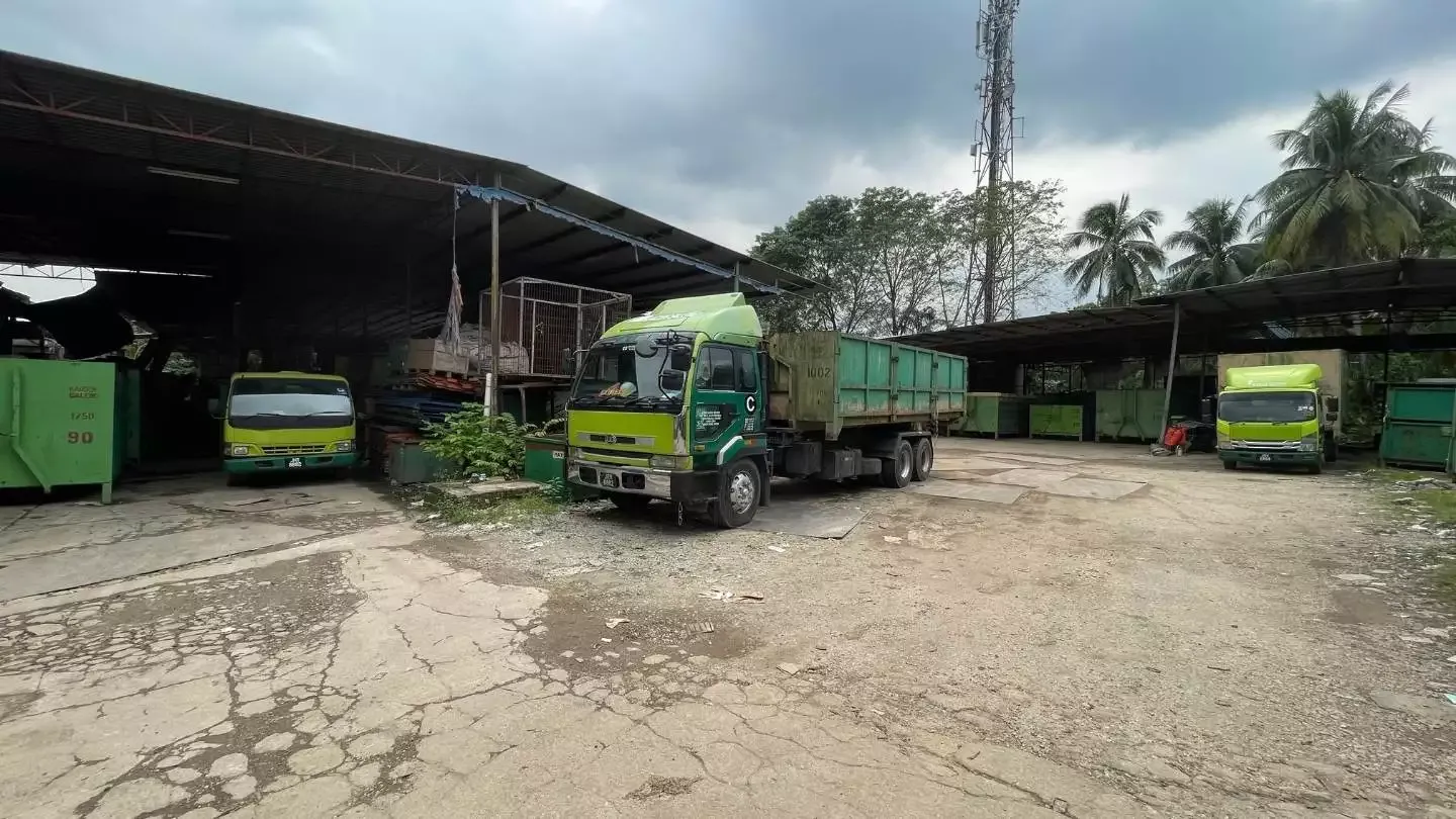 Something Awesome is com (1)